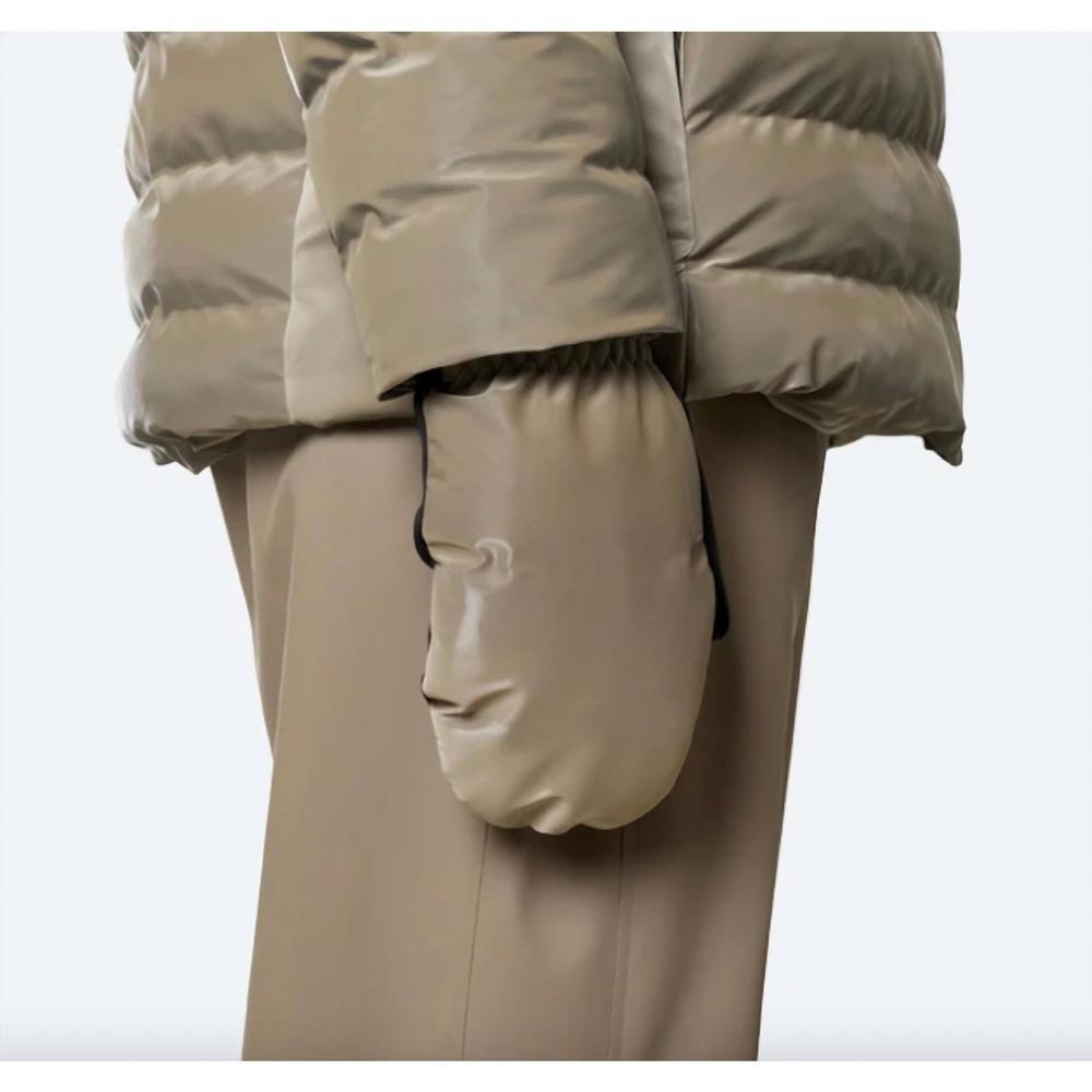 NEW RAINS mittens quilted in velvet taupe